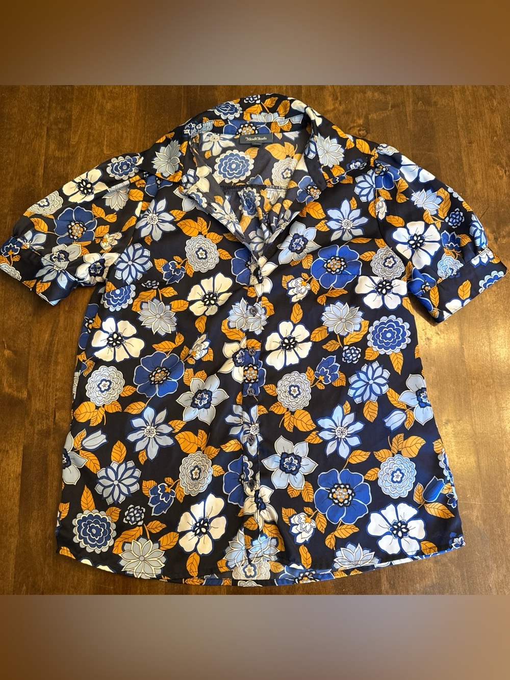 Modcloth Blouse Size Small Floral Retro Short Sleeves Button Down